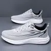Zapatos nuevos para hombre, zapatillas transpirables de malla para correr y casuales, modernos y a la moda, zapatos cómodos de algodón, venta al por mayor para hombres