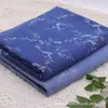 Tela de Mezclilla Lavada Jacquard Flor de Ciruelo Estilo Nacional para Ropa, Pantalones, Chaquetas, Vestidos y Bolsos