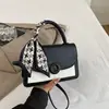 Bolsa Feminina Estilo Fresco Cor Contrastante 2026 Nova Coleção Primavera/Verão Elegante Moda Pequena Quadrada Bolsa de Ombro Transversal de Alto Valor