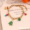 Pulsera de Personalidad con Campana de Árbol de Navidad Linda Europea y Americana Cadena Hecha a Mano Chapada en Acero Inoxidable Oro 18K Pulsera con Colgante de Navidad para Mujer