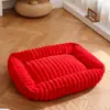 Nueva Cama Gruesa Cálida de Pana Rayada de Alta Calidad con Piel Sintética de Conejo para Mascotas Cama para Gatos Cama para Perros Esterilla para Perros Venta al por Mayor