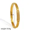 Pulseira com Fecho Oval em Zircônia Banhada a Ouro Real 18K, Pulseira de Luxo Leve de Alta Qualidade, Joia Fashion Europeia e Americana para o Dia a Dia