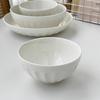 Estilo Francés Simple Estilo Ins Color Bajo Cubierta Blanco Puro Vajilla en Relieve Tazón de Arroz Lujo Ligero Hogar Tazón de Sopa Plato de Cerámica