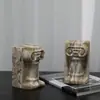 Adorno de columna romana de mármol vintage estilo francés en estilo wabi-sabi, sujetalibros de relieve de piedra natural para decoración de estudio y sala de estar