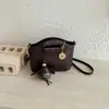 Bolsa de Mão de Couro Macio de Nicho Transfronteiriça Novo Estilo 2026 Moda Retrô Elegante de Ombro Único, de Mão, Transversal para o Dia a Dia