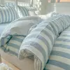 Conjunto de Roupa de Cama de Algodão Lavado Nuvem Amigo da Pele Fresco e Simples Conjunto de Quatro Peças, Capa de Edredom Listrada, Conjunto de Lençol de Cama para Estudante Conjunto de Três Peças Atacado