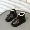 Botines Cuadros Lindos con Moño para Niños 2026 Otoño Nuevo Estilo Coreano para Bebés y Niños Pequeños con Adorno de Encaje Botas de Piel de Cereza