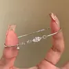 Pulseira de Osso de Cobra Triangular com Diamante Olho de Cavalo Estilo Único para Mulheres, Pulseira Minimalista Simples de Zircônia Gota, Pulseira Versátil Estilo Ins