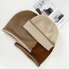 Gorro rizado de lana roja de red para mujer, cálido gorro de invierno de estilo japonés con punta cerrada y múltiples combinaciones, gorro de punto de moda para confinamiento.