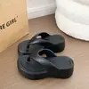 Chanclas de Nuevo Estilo 2026 para Mujer, de Moda y Versátiles para Uso al Aire Libre en Verano, Sandalias de Dedo para Playa y Costa para Mujer, Elegantes