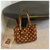 Bolso de mano de ante con lunares, estilo mujer, nueva colección otoño 2026, bolso tote retro para el día a día, bolso de hombro de gran capacidad