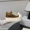 Zapatillas deportivas de talla pequeña, suela gruesa, que aumentan la altura, de gran tamaño para mujer, nueva colección otoño 2026, versátiles, cómodas, casuales y deportivas