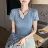 8710 Camiseta Manga Curta Slim Fit com Gola Meio Aberta para Mulheres, Novo Estilo Coreano de Verão, Top Curto Elegante e Versátil para Mulheres Baixas