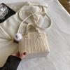 A popular bolsa pequena tecida feminina 2024 verão nova bolsa portátil bolsa de palha para todos os fósforos bolsa de mensageiro de palha