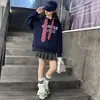 Colección nueva de invierno 2026: sudadera con capucha de forro polar bordada, moderna y elegante para niñas, que ofrece calidez y un look a la moda