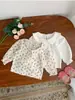 Ins Estilo Coreano Niña Primavera Top Camiseta Elegante Cuello de Muñeca Floral Manga Larga Camiseta Base Ropa de Bebé