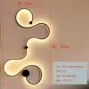 Lámpara de pared minimalista posmoderna creativa nórdica LED para dormitorio hogar decoración de mesita de noche lámpara de pared interior sala de estar luz blanca