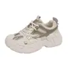 Nuevas zapatillas blancas de estilo coreano para mujer, a la moda y versátiles, perfectas para uso casual y estilo urbano, colección 2026
