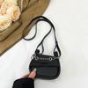 Distinto Small Bag Women's 2024 New Spring Beautiful Casual Fashion Shoulder Bag Women's Western Style Women's Bag Saddle Bag