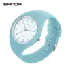 El reloj de la serie de gelatina más vendido de Sanda es un reloj de cuarzo elegante, fresco, compacto e impermeable adecuado tanto para hombres como para mujeres, e ideal para estudiantes y entusiastas del deporte.