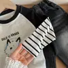 Camiseta de Manga Larga para Niños Elegante Camiseta Básica de Primavera y Otoño Moda Infantil Nueva 2025 Top de Dos Piezas Falsas Versátil Camiseta de Moda
