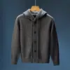 2025 Nuevo Suéter con Capucha de Otoño e Invierno Súper Bonito Chaqueta Cardigan Tejida para Hombre Marca de Moda Casual Perezoso Suelto
