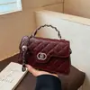 Bolso Bandolera de Cadena Casual El Bolso Cuadrado Pequeño de Moda Popular Este Año para Mujer Otoño 2025 Nuevo Bolso de Hombro Casual