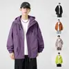 Jaqueta cortavento com capuz funcional casual estilo americano para uso externo, peça de vestuário estilo workwear para homens e mulheres, adequada para viagens, trilhas e acampamentos no outono
