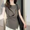 Camiseta sin mangas estilo Old Money para mujer 2025 Nueva camisa de alta gama Mangas pequeñas volantes Cintura pinzada Top único y chic