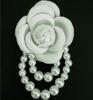 F039 Broche Camelia Perla Pulsera de Doble Uso Pulsera Flor Collar Flor Pin Corsage Joyería Elegante