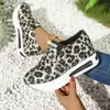 Sapatos Casuais Femininos Slip-On Bico Redondo Salto Escondido Tamanho Grande Estilo Coreano Outono e Inverno 2025 Transfronteiriço