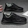 Zapatos de Hombre Invierno 2025 Nuevos de Suela Gruesa que Aumentan la Altura Versátiles Casuales Deportivos para Correr Tendencia Transpirables Zapatos de Padre para Hombre
