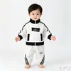 Conjunto Deportivo Bordado Estilo Coreano para Niños Unisex Bloque de Color Cuello Alto Chaqueta Cardigan Pantalones Deportivos Elegante Conjunto de Dos Piezas