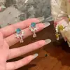 Brincos de Borboleta Cubo de Açúcar com Zircônia Super Brilhantes para Primavera e Verão, Luxo Leve, High-End, Brincos Elegantes, Modernos, Exquisitos e Versáteis para Mulheres