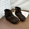Botas Femininas 2026 Outono Novo Estilo Coreano Calças Empilhadas Botas Curtas Dobra com Fivela Mais Veludo Bebê Birkenstock Botas Western