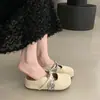 Sandálias de verão para exterior 2026 novo estilo primavera-verão para combinar com saias, sapatos Birkenstock com aumento interno de altura, tamancos fechados de sola grossa para mulheres