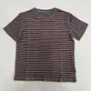 Camiseta de outono nova, casual, listrada, de manga curta, respirável, para uso diário, para mulheres, adequada para o trajeto ao trabalho, com gola redonda, corte solto, top versátil e que afina