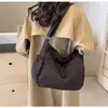 Bolsa de Lona Grande Capacidade Simples Feminina Casual Versátil para Trabalho e Dia a Dia Bolsa de Ombro Tote Bolsa Transversal para Estudante de Faculdade Bolsa Escolar