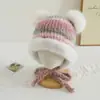 Gorro de Protección Auditiva para Niños con Rayas de Color Degradado y Orejas de Oso, Gorro de Punto Forrado de Felpa Estilo Lei Feng para Bebé, Gorro a Prueba de Frío para Otoño e Invierno