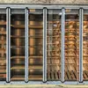Enfriador de vino Kende Gabinete de vino de temperatura constante Barra de hielo Refrigerador comercial empotrable enfriado por aire Gabinete de refrigeración de vino Fabricante mayorista
