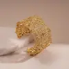Pulsera Ancha Estilo Retro con Patrón Hueco Pulsera de Moda Lujo Ligero Joyería de Alta Gama Europea y Americana Transfronteriza Personalizada de Moda