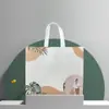 Bolsas de Tela No Tejida Personalizadas para Tiendas de Ropa, Bolsas de Compras Impermeables para Ropa, Bolsas Tote de Tela No Tejida, Bolsas Ecológicas Impresas a Color en Stock