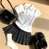 Atuendos de Verano 2026: Camiseta de Manga Corta con Cuello Polo Estilo Universitario Coreano para Mujeres y Niñas Mayores, Conjunto de Falda Dulce y Picante