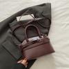 Bolsa de Ombro Estilo Coreano Casca 2025 Primavera Nova Simples Combina com Tudo Bolsa de Mão para Estudantes Universitários Sair Bolsa Transversal Portátil