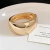 Pulseiras Redondas Brilhantes de Metal Europeias e Americanas, Pulseiras Versáteis Populares da Moda Transfronteiriças, Joias de Luxo Leve de Alta Qualidade para Mulheres