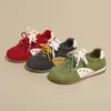 Zapatos de moda versátiles para mujer 2026, cómodos zapatos de entrenamiento alemanes nuevos con cordones, zapatos casuales, zapatos retro de suela gruesa para estudiantes