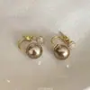 Brincos de Flor Mais Vendidos em 2025, Brincos Modernos e de Alta Qualidade, Acessórios de Orelha Levemente Luxuosos e Elegantes Estilo Francês Atacado