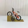 Chaveiro dedo bicicleta dedo skate bicicleta oito chaveiro fecho lagosta joias brinquedos transfronteiriços