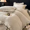 Juego de ropa de cama de cuatro piezas estilo princesa francesa 8D con relieve de terciopelo de leche, engrosado, cálido, felpudo, con encaje femenino, para invierno