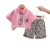 Moda Verão 2025 para Bebês e Crianças Camisa com Gravata Conjunto de Duas Peças Manga Curta para Menino Dropshipping